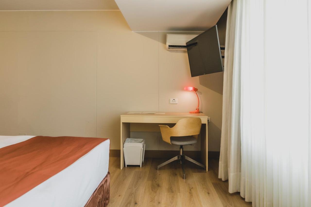 Arte Hotel Лима Екстериор снимка